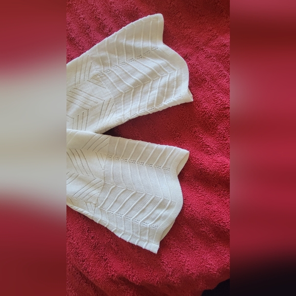 New WHBM Lace up Nk Po top - Picture 4 of 9